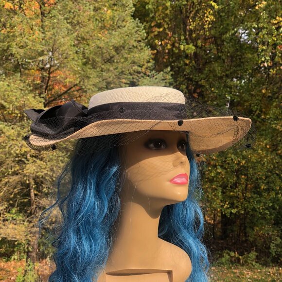 VINTAGE Theatrical Glamourous Flat Crown Veil Overlay Woven Straw-like Hat - Picture 5 of 6